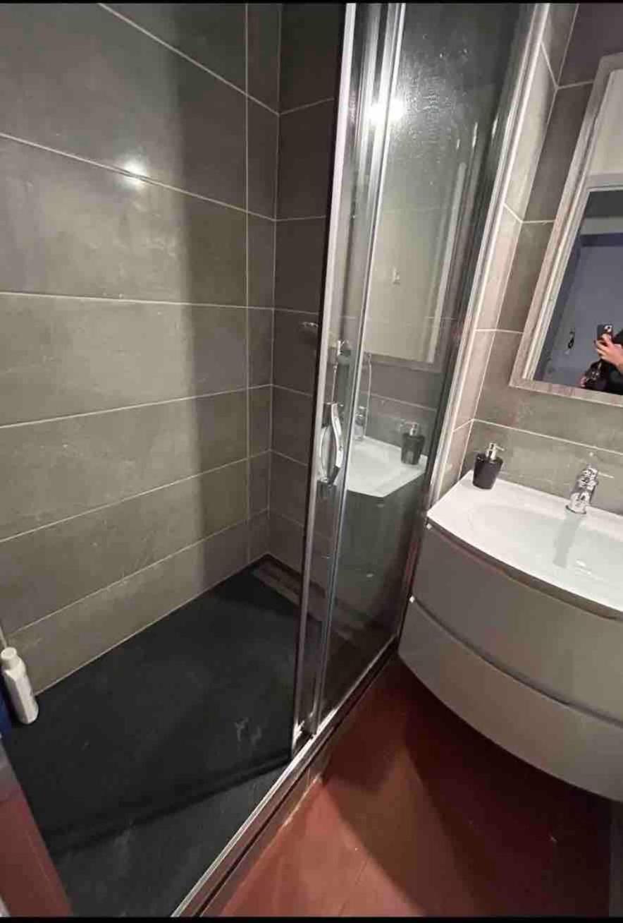 Grand Appartement De 100M2 -Allee Paul Riquet Beziers - 4Chambres - Wifi- Tv Connectee Eksteriør bilde